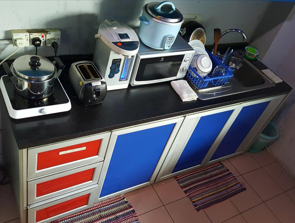 The Jesselton Cabin Sdn Bhd Kota Kinabalu Eksteriør billede